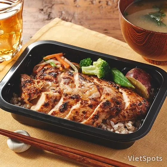 鶏の味噌だれ丼