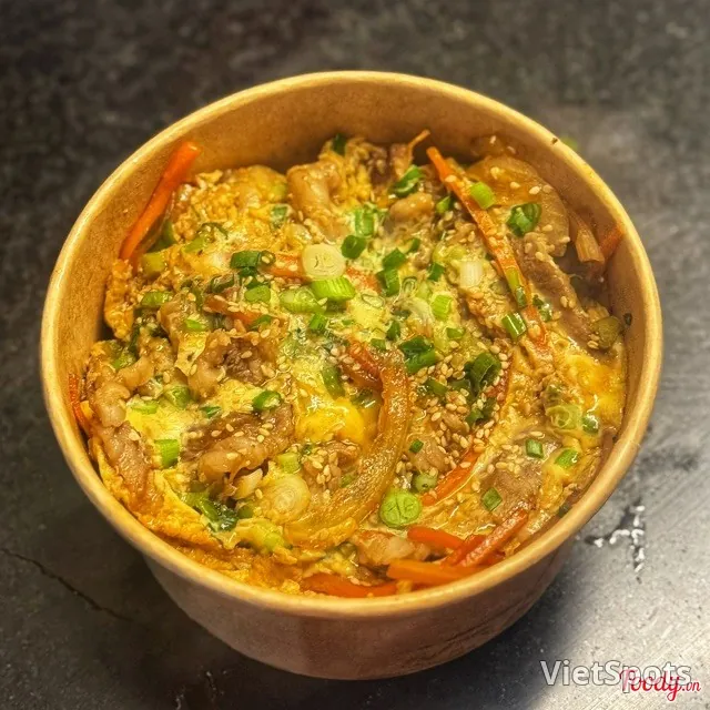 鶏ときのこの煮込み丼