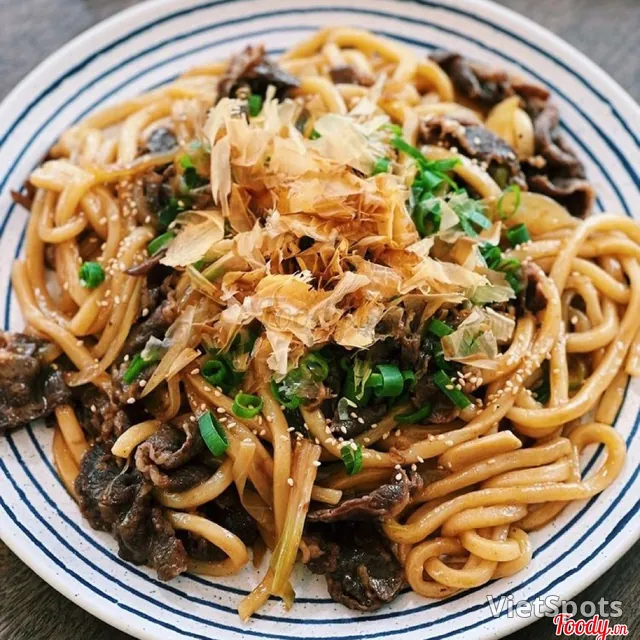 アメリカンビーフの焼きうどん