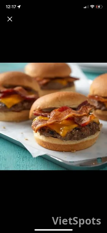 Burger thịt xông khói