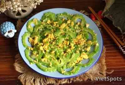 Khổ qua xào trứng