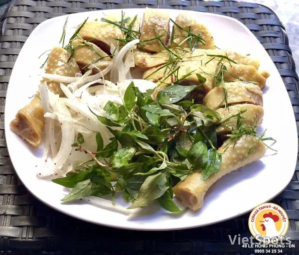Gà luộc chặt miếng