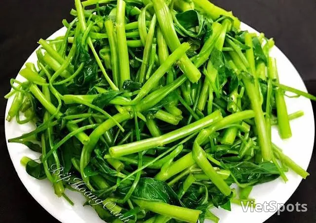 Rau muống luộc