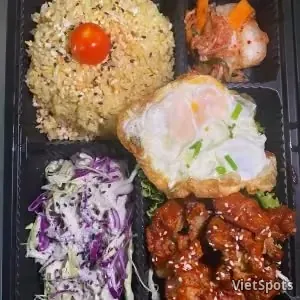 Cơm gà cay kiểu Hàn