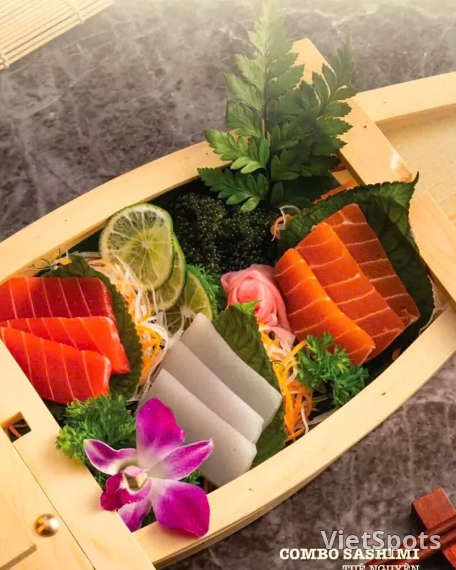 Combo Sashimi Tuệ Nguyên