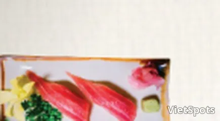 金枪鱼握寿司