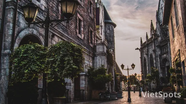 Tour Bà Nà "Đường lên tiên cảnh"