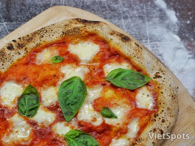 Pizza Phomai