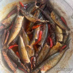 ข้าวปลาทูตุ๋นคาราเมล