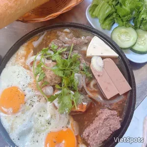 ( Đặt biệt ) Bò , Trứng , Pate, Xíu mại , Xúc Xích ,Phô Mai