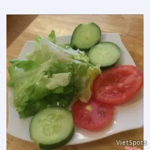 Xà lách , cà chua, dưa leo