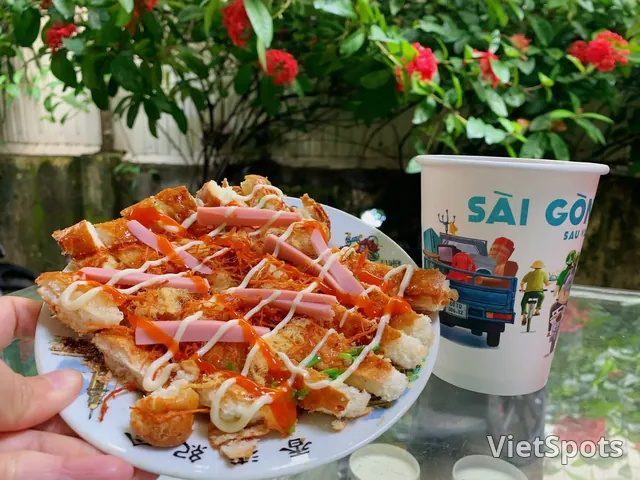 Traditional Salt & Chili Grilled Baguette