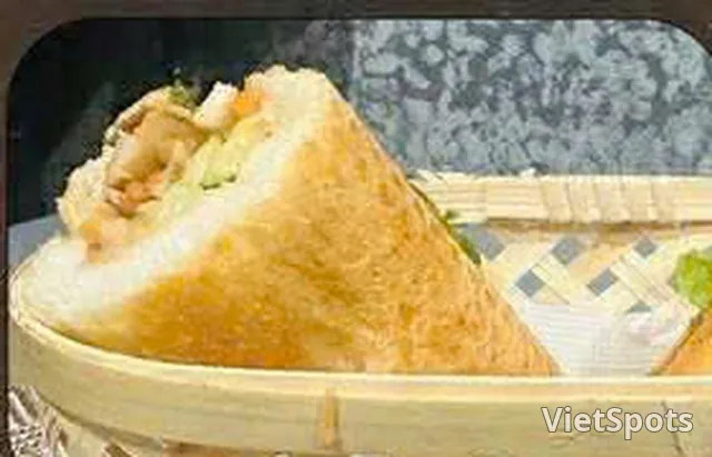 Bánh Mì Miến Xào