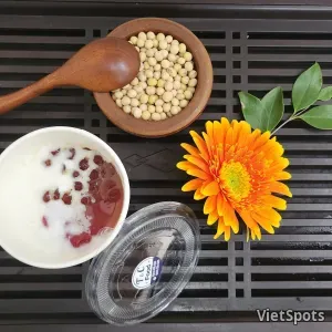 เต้าฮวยสิงคโปร์ ครีมชีสไข่มุกกะทิ