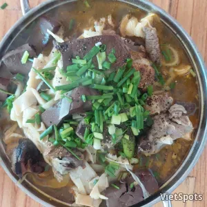 竹笋炖小牛骨汤(中)