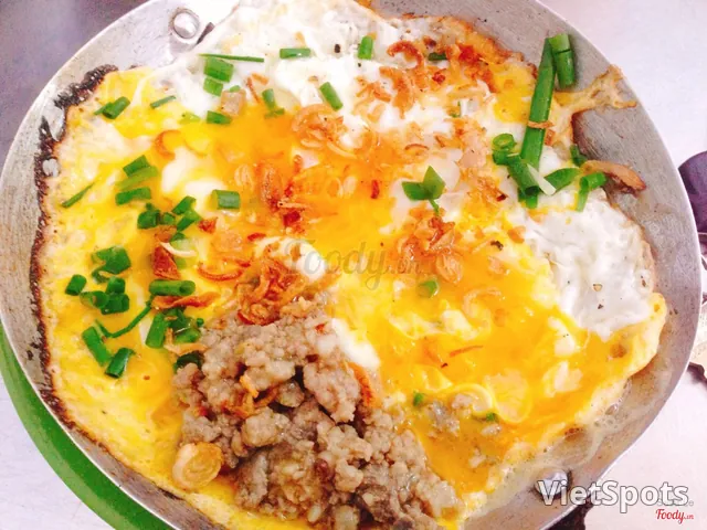 ไข่ดาว 2 ฟอง + ปาเต
