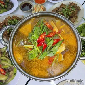 酸辣鴨肉竹筍火鍋 (大)