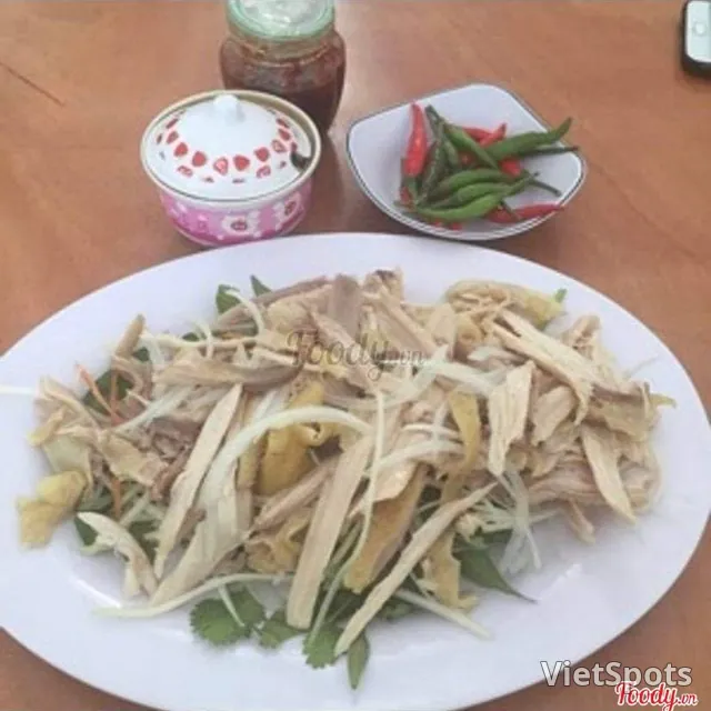 Gỏi gà lớn