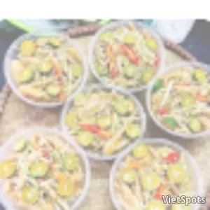 鶏足のレモングラス金柑和え