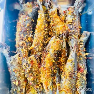 Cá Nục Chiên Mắm Tỏi
