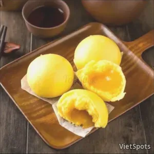 Tho Phat Kim Sa Custard Bun