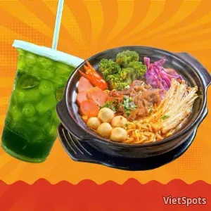 激辛牛肉麺 + タイバジル茶