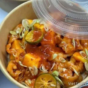 Куриные лапки без костей в тайском соусе
