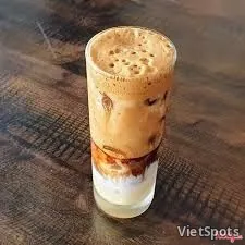 บักเสี่ยว (กาแฟนมเยอะ)