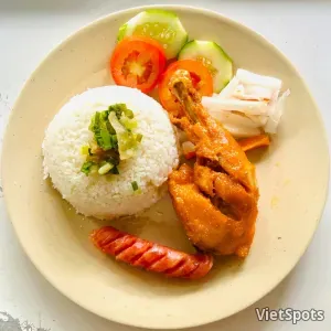 蒜香鸡腿腊肠碎米饭
