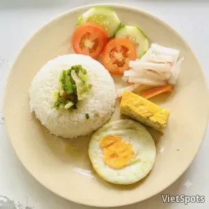 煎蛋蒸蛋肉饼碎米饭（不含猪排）