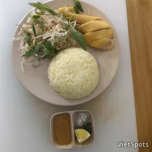 小鸡腿饭 + 沙拉