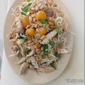 半只鸡沙拉 + 鸡杂与鸡未成熟蛋