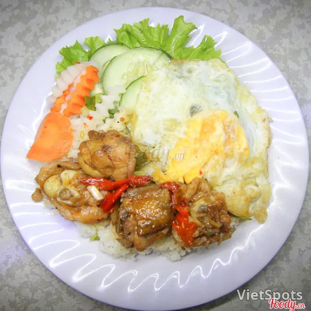 香茅焖鸡煎蛋碎米饭