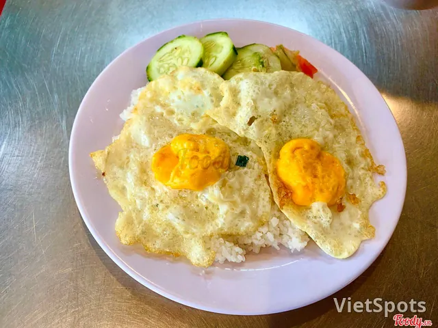 双煎蛋碎米饭