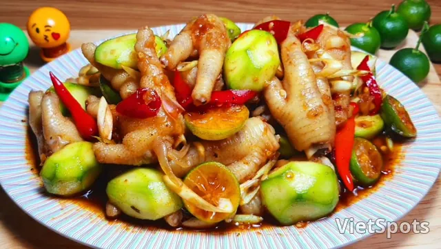 ตีนไก่ซอสไทย