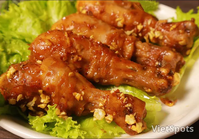 น่องไก่ทอดน้ำปลา