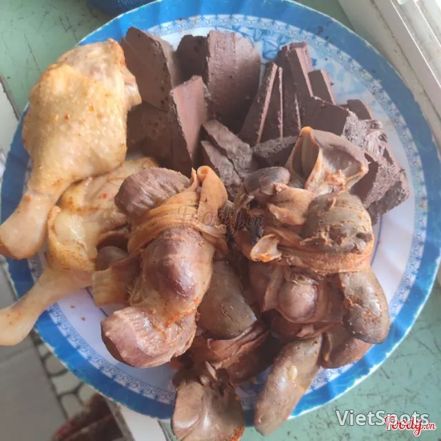 Duck Offal & Gizzard Banh Canh
