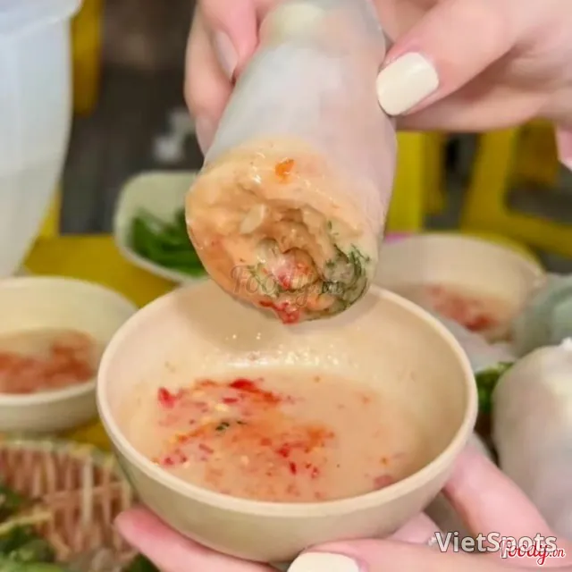 雞蛋米紙卷
