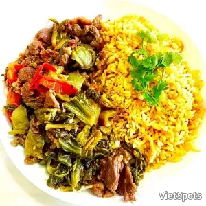 牛肉と青菜の土鍋ご飯