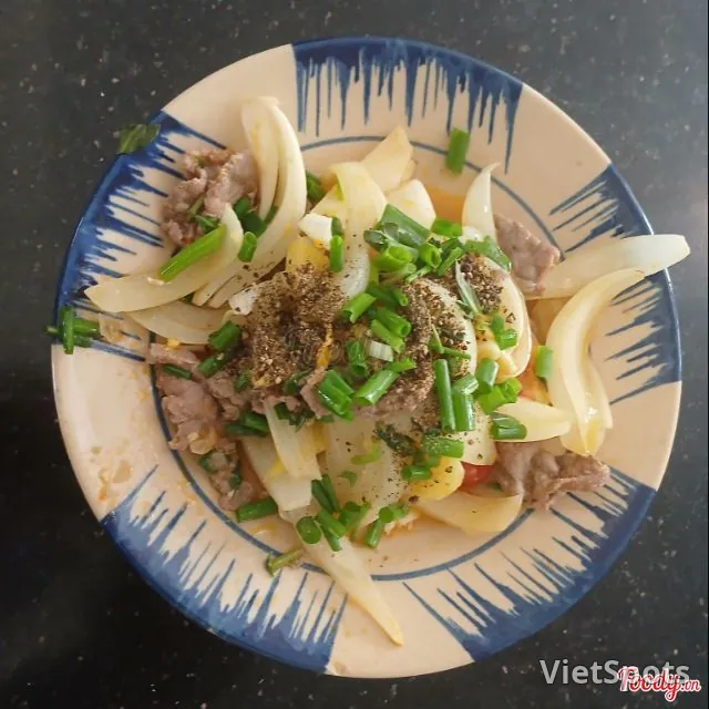 เนื้อผัดหอมใหญ่