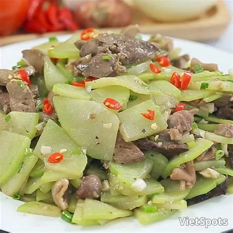 돼지고기 차요테 볶음