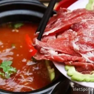เนื้อแพะจิ้มจ่อมน้ำพริก