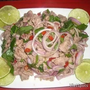 เนื้อแพะยำมะนาว