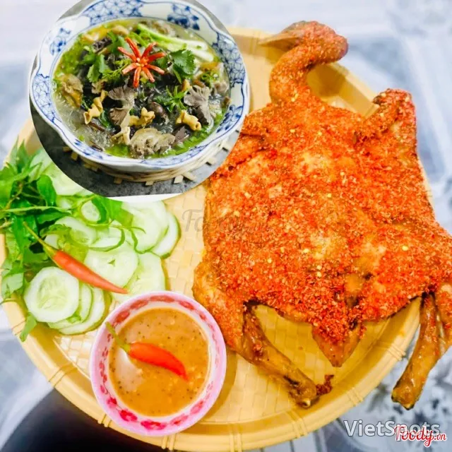 ไก่บ้านย่างเกลือพริก พร้อมวุ้นเส้น