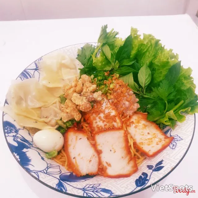 완탕 차슈 에그누들 (비빔)