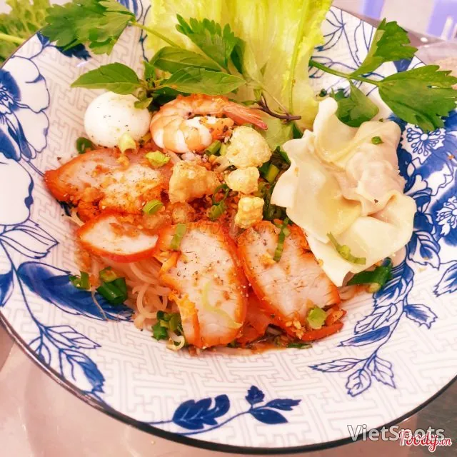 새우 완탕 후띠에우 (비빔)
