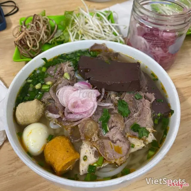 บุ๋นโบเนื้อส่วนท้องและชาโบ