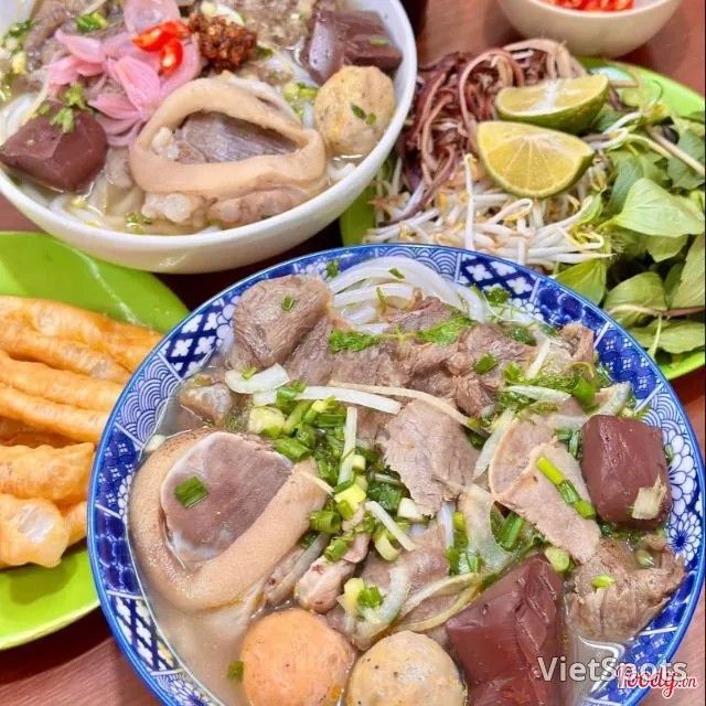 บุ๋นโบรวมมิตร