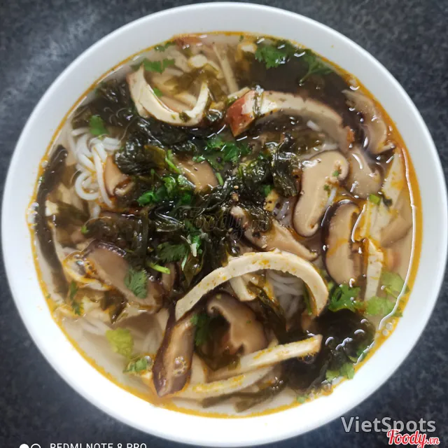 Vegetarian Hue-style Noodle Soup