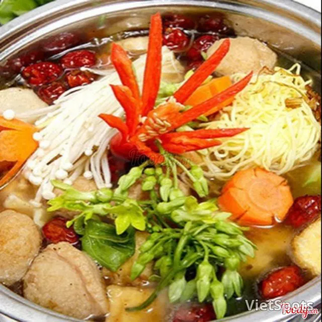 Spicy & Sour Mushroom Hot Pot (5 people)